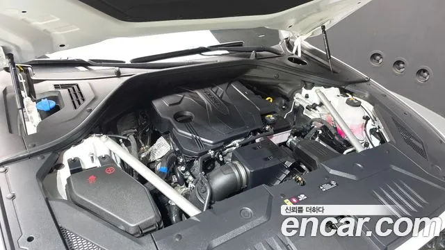 Genesis GV70 — Фото автомобиля 6