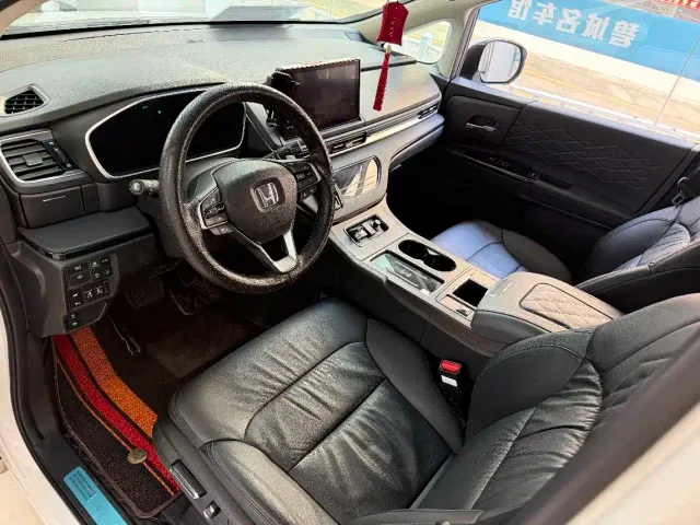 Honda Elysion — Фото автомобиля 7