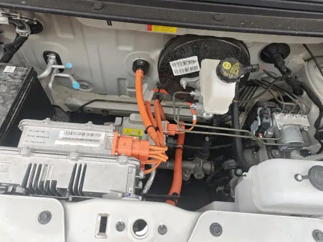 Wuling Hongguang Mini EV — Фото автомобиля 10