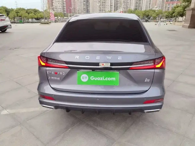 Roewe i5 — Фото автомобиля 5