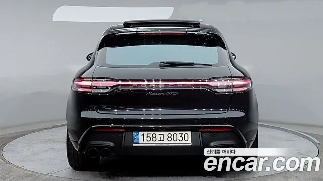 Porsche Macan — Фото автомобиля 4