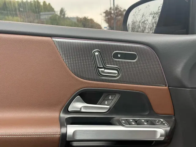 Mercedes-Benz GLB-Class — Фото автомобиля 9