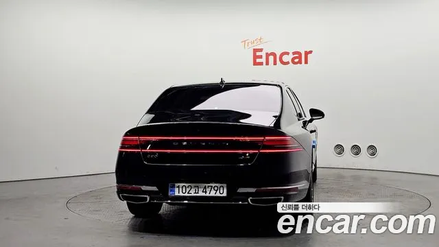 Genesis G90 Бензин 3.5 турбо AWD — Фото автомобиля 4