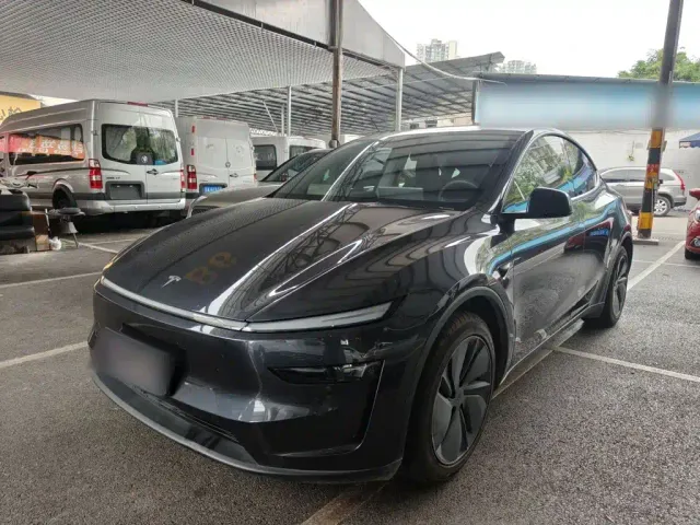 Фотография автомобиля — Tesla Model Y