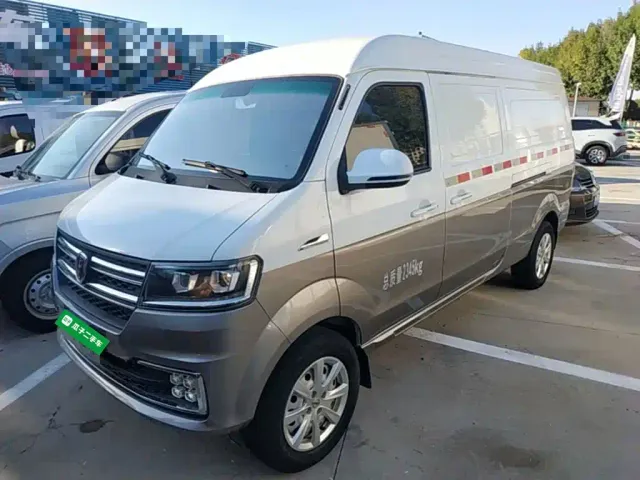 Фотография автомобиля — Jinbei New Hiace S