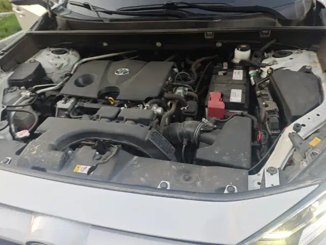 Toyota RAV4 — Фото автомобиля 10