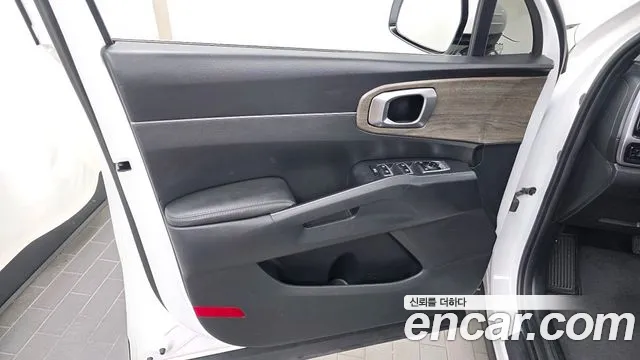 Kia Sorento Sorento 4-е поколение Бензин 2.5T 2WD — Фото автомобиля 21
