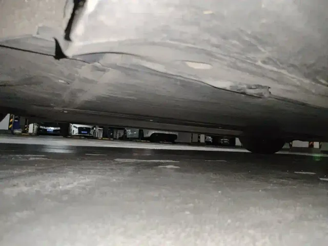 Tesla Model Y — Фото автомобиля 16