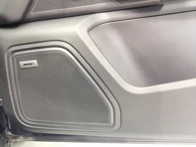 Porsche Macan — Фото автомобиля 11