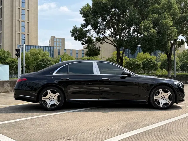 Mercedes-Benz S-Class — Фото автомобиля 3
