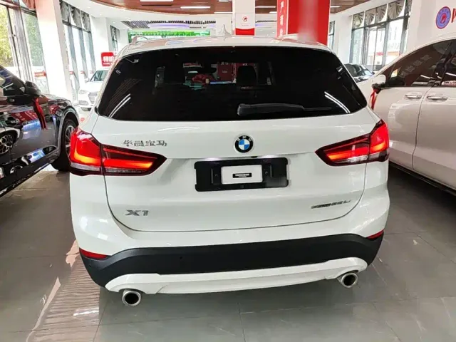 BMW X1 — Фото автомобиля 5