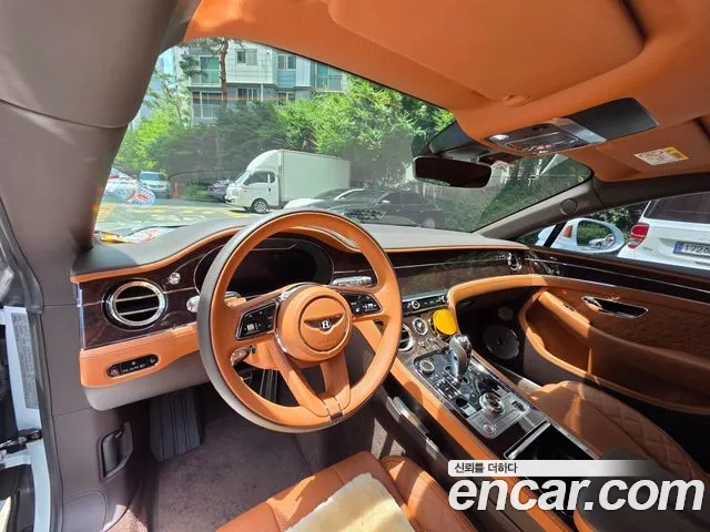 Bentley Continental — Фото автомобиля 4
