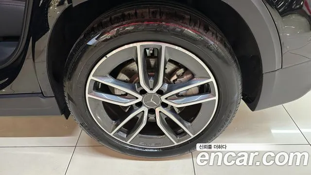 Mercedes-Benz GLB-Class — Фото автомобиля 5