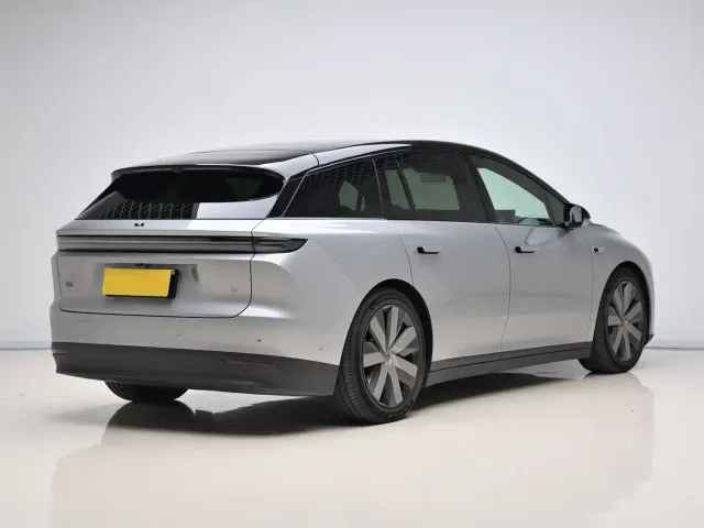 Li Auto i6 — Фото автомобиля 6