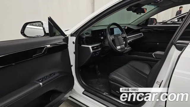 Hyundai Grandeur GN7 — Фото автомобиля 15