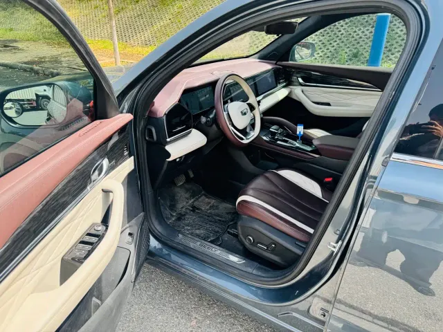 Geely Xingyue L — Фото автомобиля 4