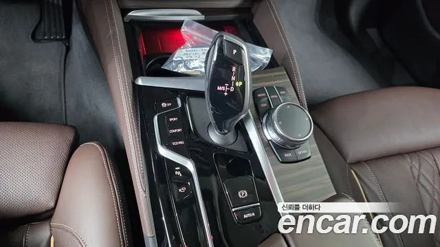 BMW 5 Series G30 — Фото автомобиля 12