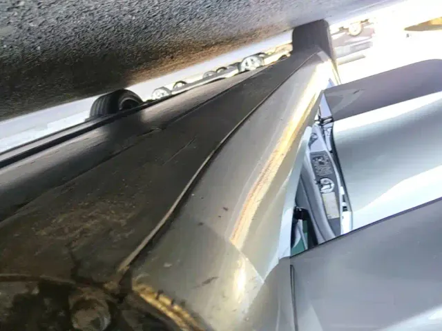 Tesla Model 3 — Фото автомобиля 20