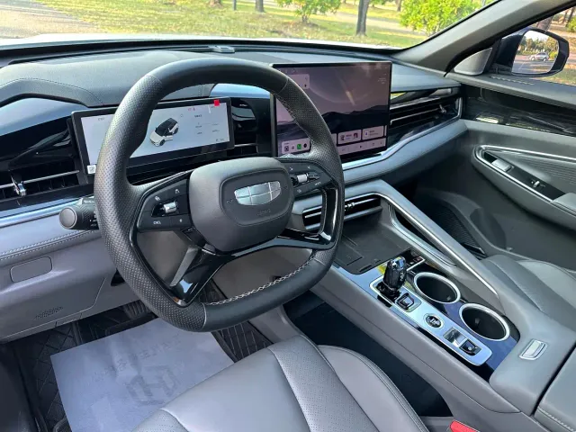 Geely Boyue — Фото автомобиля 16