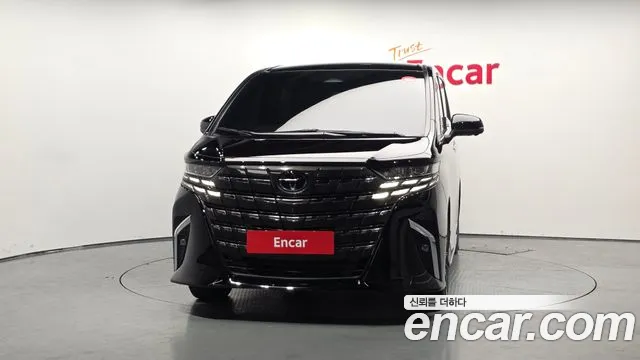 Toyota Alphard — Фото автомобиля 3