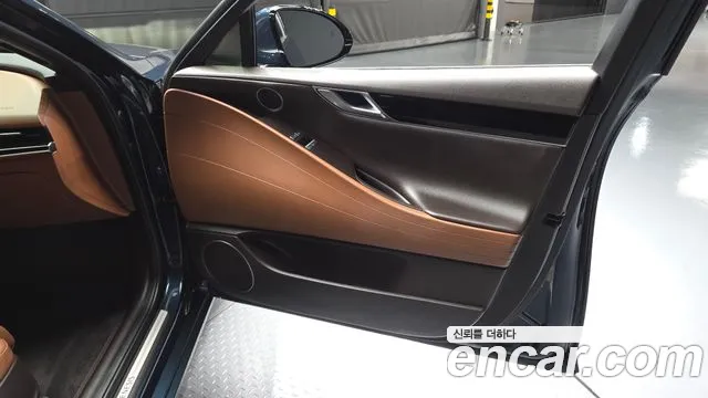 Genesis G80 RG3 — Фото автомобиля 12