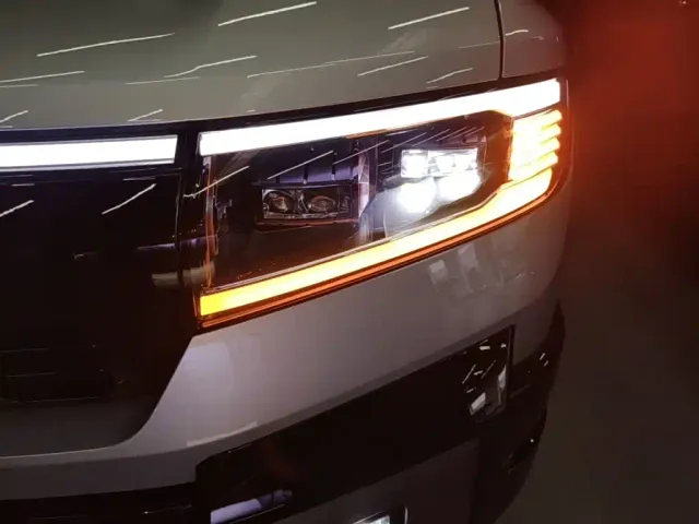 BYD FangChengBao Leopard 8 — Фото автомобиля 23