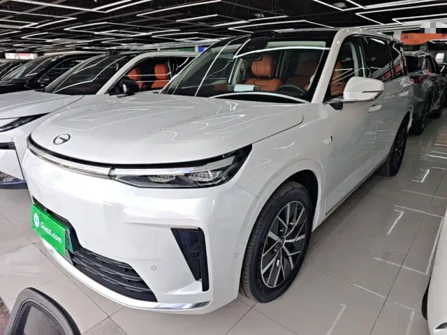 Фотография автомобиля — GAC Trumpchi Xiangwang S9