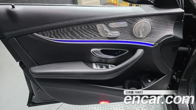 Mercedes-Benz E-Class W213 — Фото автомобиля 13