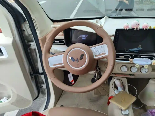 Wuling Hongguang Mini EV — Фото автомобиля 6