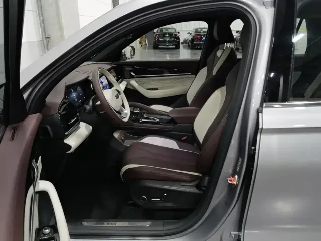 Geely Xingyue L — Фото автомобиля 10