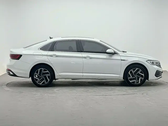 Volkswagen Sagitar — Фото автомобиля 2