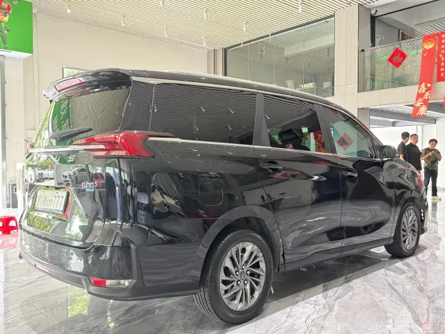 Maxus Dajia 5 — Фото автомобиля 9