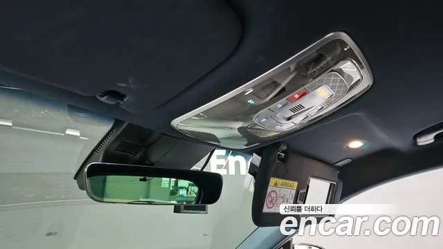 Genesis GV70 — Фото автомобиля 30