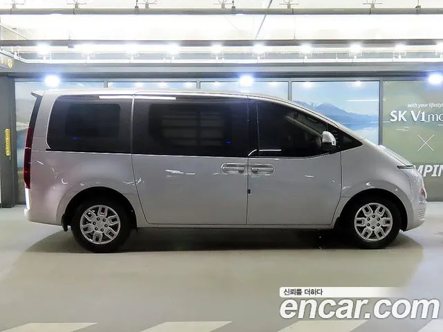 Hyundai Staria Staria Карго 3 места — Фото автомобиля 3