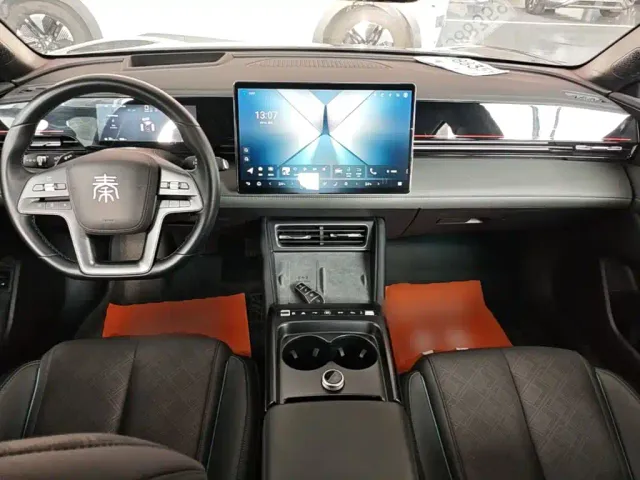 BYD Qin L — Фото автомобиля 9