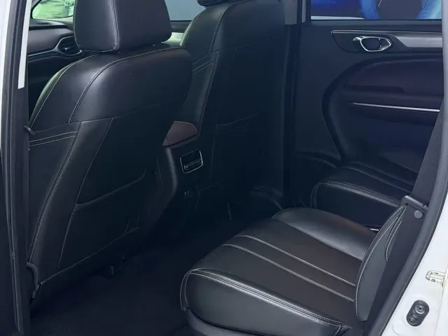 GAC Trumpchi M6 — Фото автомобиля 8