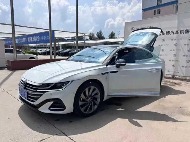 Volkswagen CC — Фото автомобиля 7