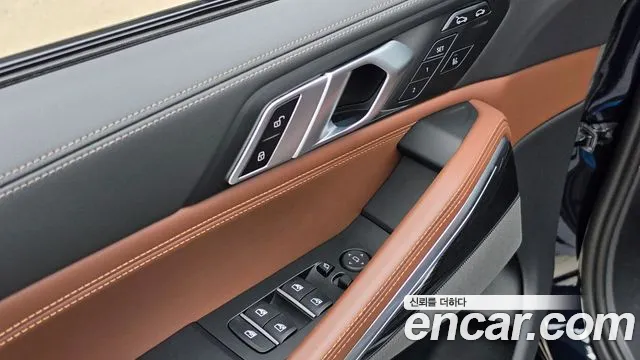 BMW X6 xDrive40i M Sport — Фото автомобиля 18
