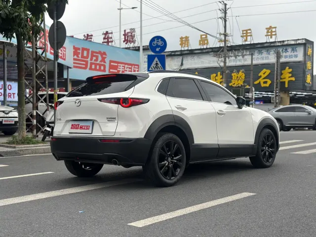 Mazda CX-30 — Фото автомобиля 3
