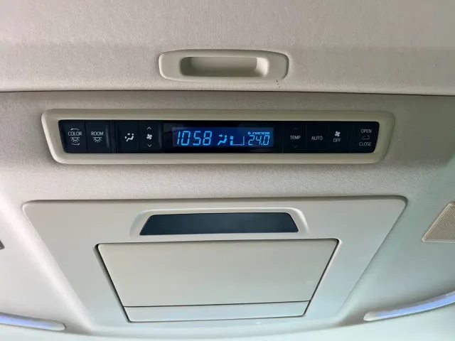 Toyota Vellfire — Фото автомобиля 23