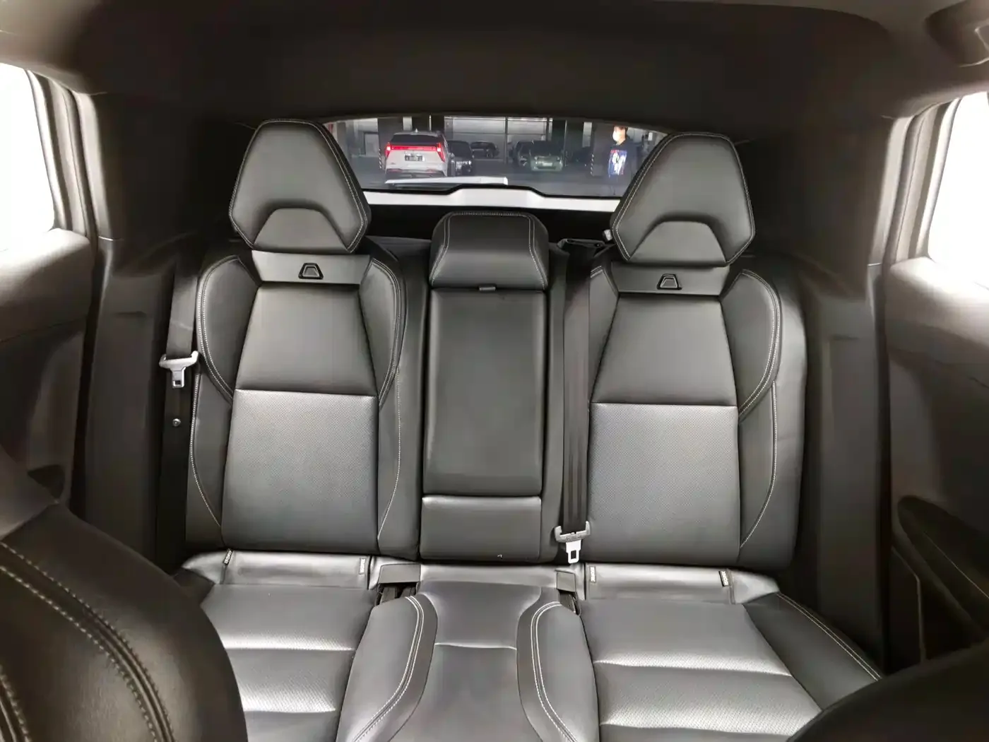 Lynk & Co Lynk & Co 06 2020 1.5T Power Pro — Фото автомобиля 17