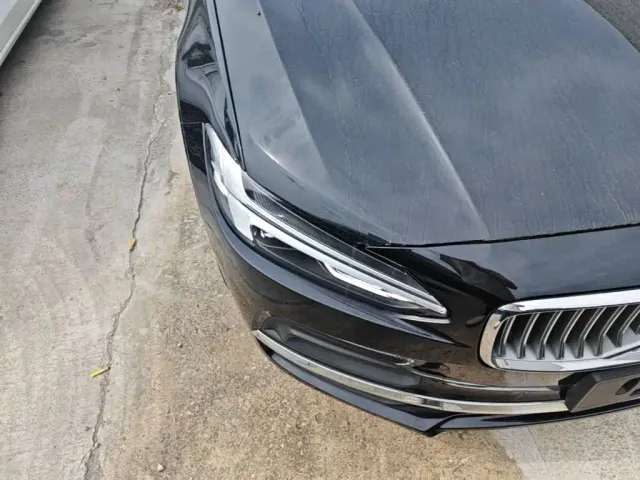 Volvo S90 — Фото автомобиля 10