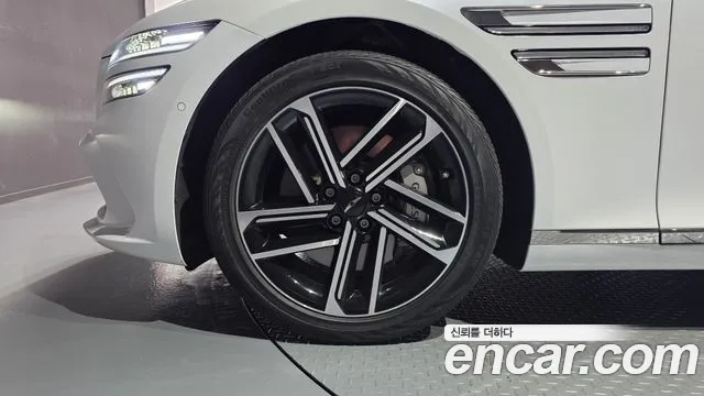Genesis G80 RG3 — Фото автомобиля 5
