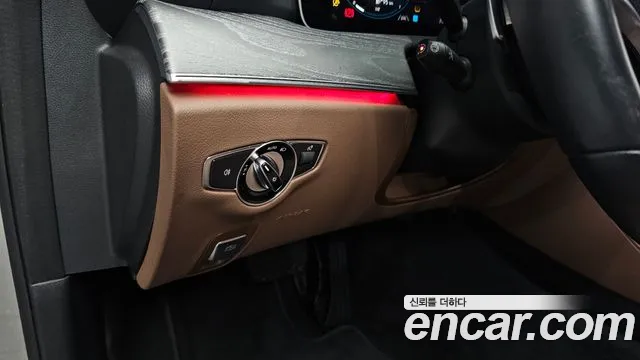 Mercedes-Benz E-Class E-класс W213 E350 4MATIC Exclusive — Фото автомобиля 27