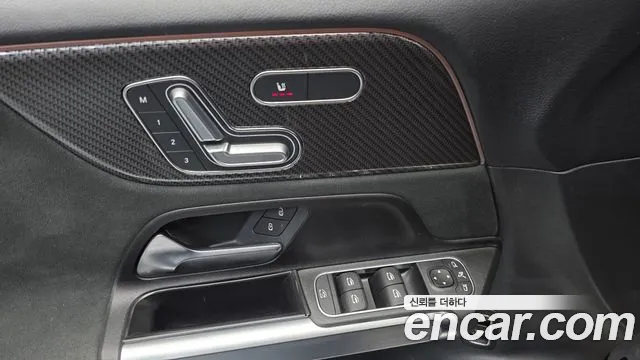 Mercedes-Benz GLB-Class — Фото автомобиля 18