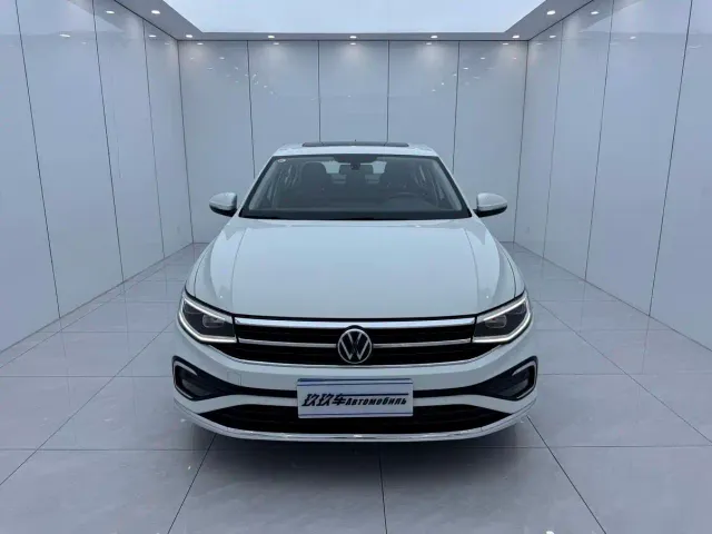 Volkswagen Bora — Фото автомобиля 2