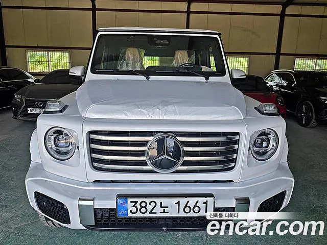 Фотография автомобиля — Mercedes-Benz G-Class W465