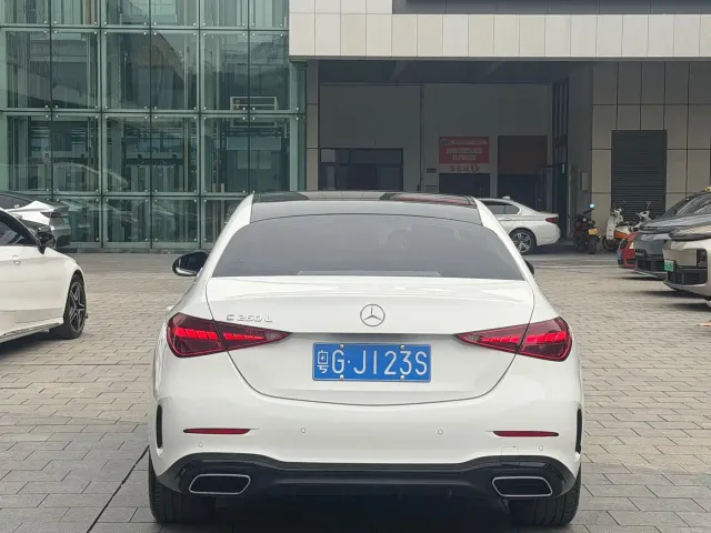 Mercedes-Benz C-Class — Фото автомобиля 10