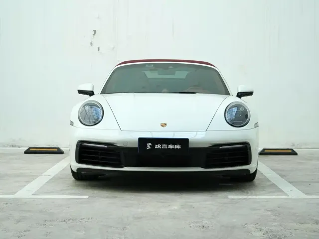 Porsche 911 — Фото автомобиля 2