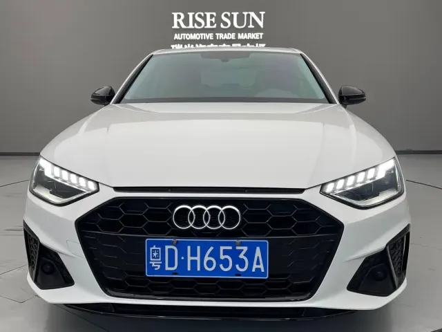 Audi Audi A4L 2022 40 TFSI Luxury Dynamic — Фото автомобиля 14